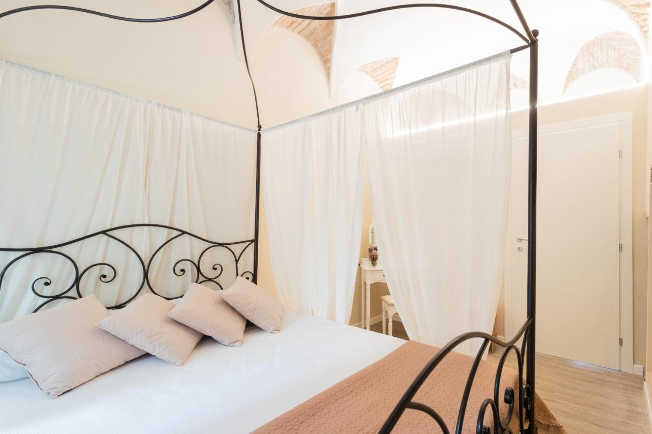 Romantic Escape City Centre With Jacuzzi & Parking By Rent All Como Bagian luar foto