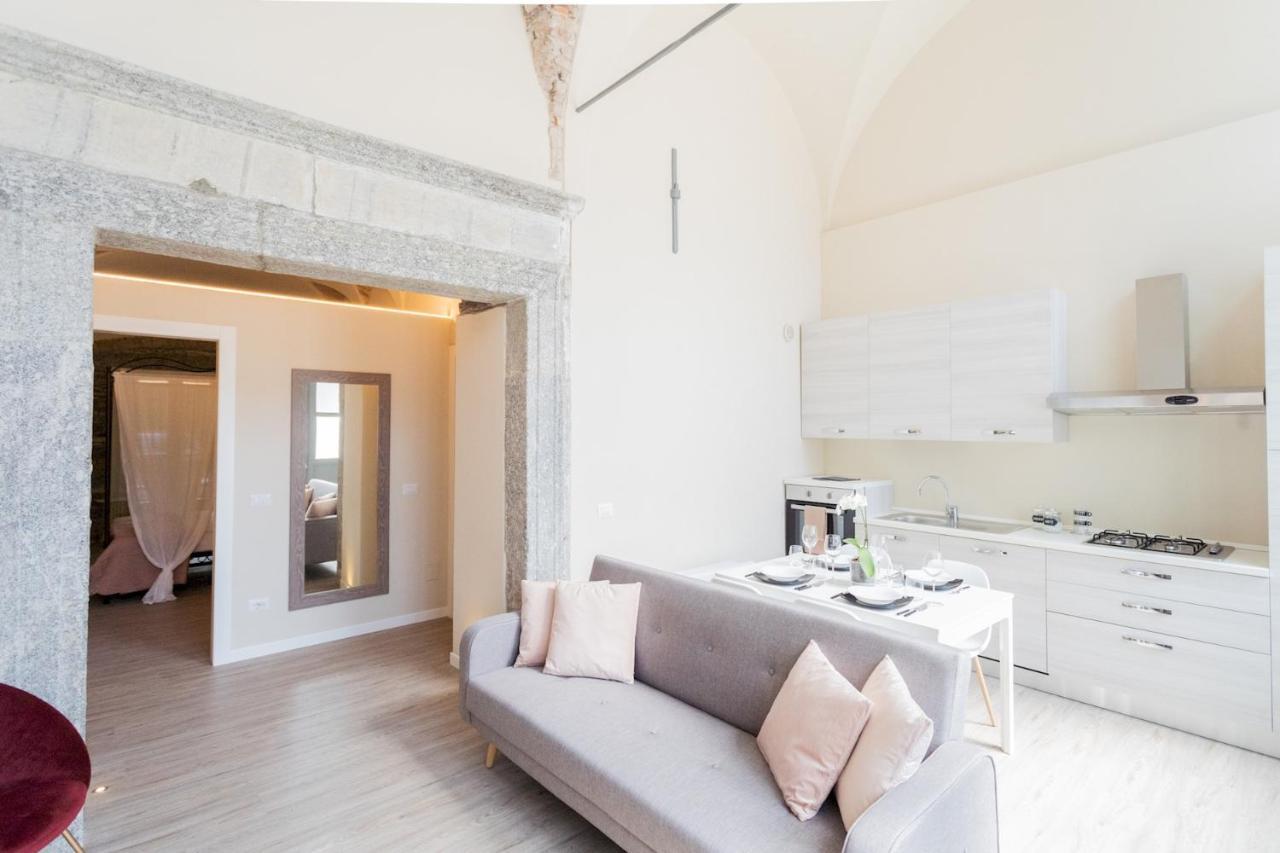 Romantic Escape City Centre With Jacuzzi & Parking By Rent All Como Bagian luar foto