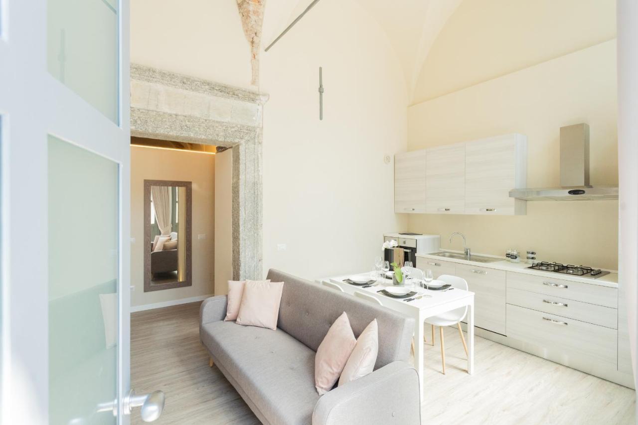 Romantic Escape City Centre With Jacuzzi & Parking By Rent All Como Bagian luar foto